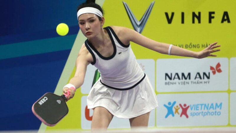 Loạt khoảnh khắc Hiền Hồ trên sân pickleball: Visual nổi bật nhưng không thấy nụ cười, thi đấu quyết tâm nhưng thành tích “sấp mặt”!